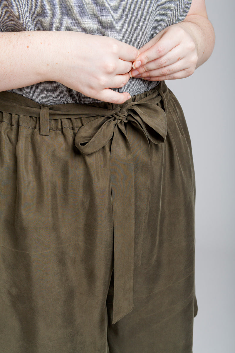 Opal Curve Pants & Shorts Sewing Pattern